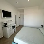 Oda ve Kahvaltı Ametista Tropea